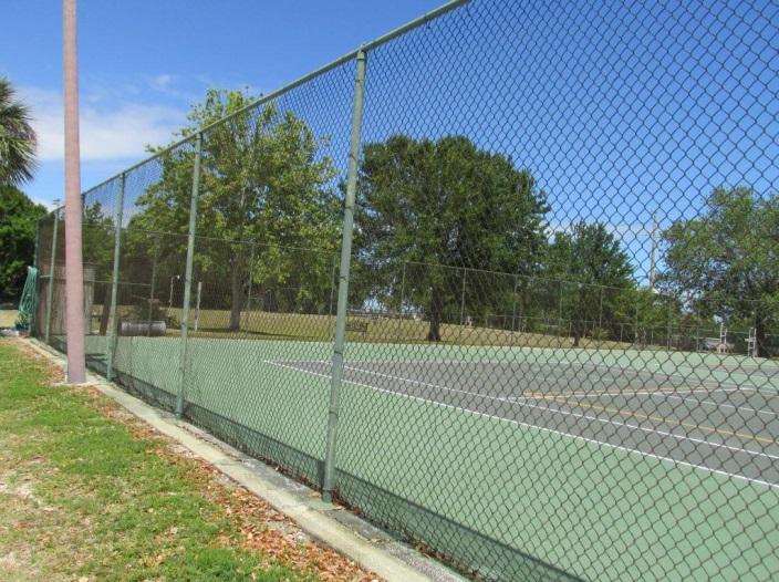Tennis court fence Useful Life: up to 25 years Priority/Criticality: Per Board discretion Expenditure Detail Notes: Expenditure timing and costs are depicted in the Reserve