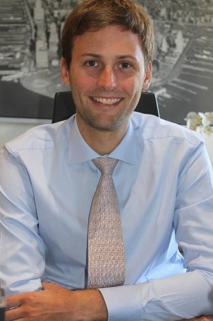 LORENZO F. CROCE Training and career history Lawyer, called to the Bar of the Canton of Geneva (2010) and authorised to practise throughout Switzerland.