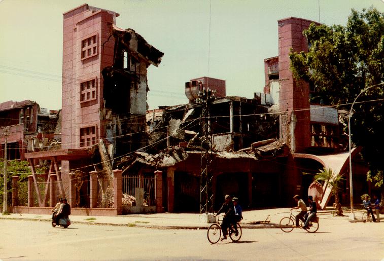 National Bank of Cambodia (1975-1979) Between 1975 and 1979, destruction of all infrastructures (markets, trade, money, banks, etc.); destruction of the NBC.
