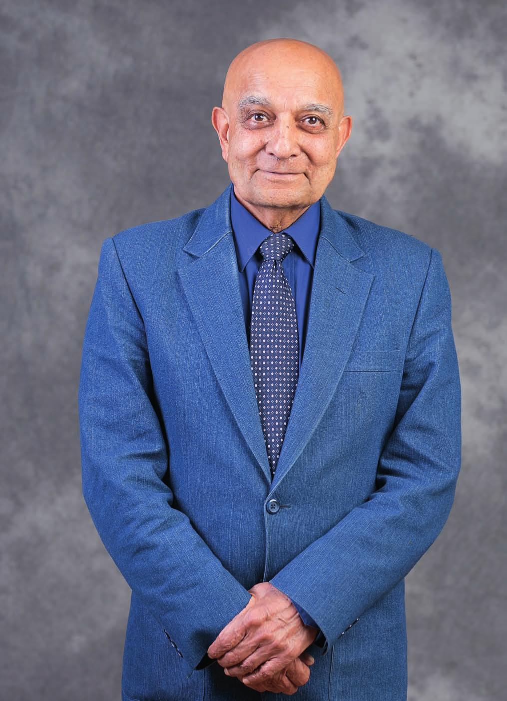 CHAIRPERSON S REPORT Professor Emeritus Yosuf VERIAVA The Council for Medical Schemes Annual Report traditionally focuses on issues pertaining to the private healthcare sector which it regulates.