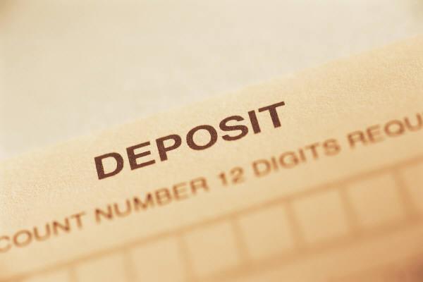 How to Avoid Reissued and Stale-Dated Checks Providers are strongly encouraged to consider Electronic Funds Transfer (EFT), which automatically deposits payments into their bank accounts each week.