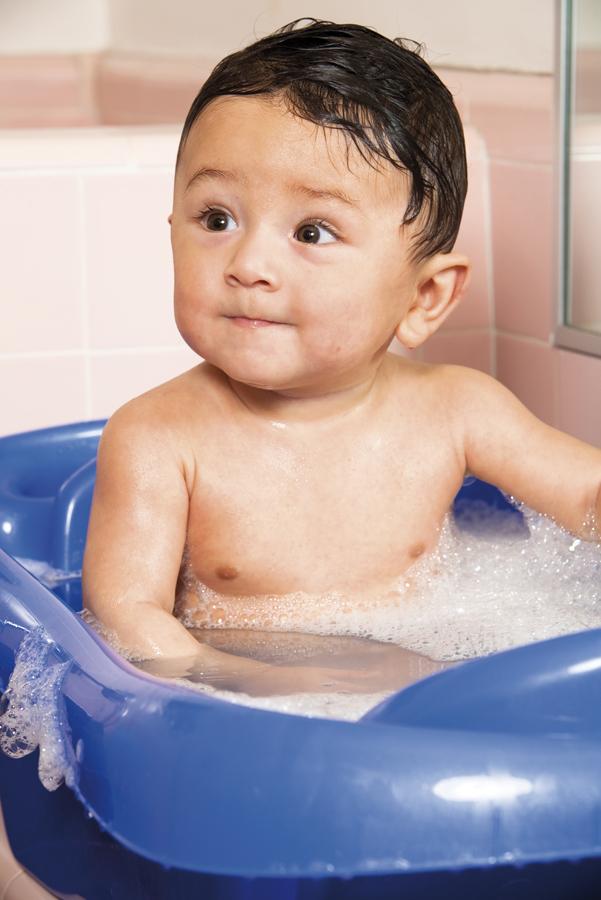 n Example: The Baby and the Bathwater One brand of bathtub comes with a dial to set the water temperature.