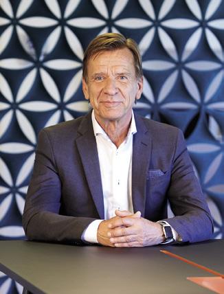 INTERIM REPORT THIRD QUARTER AND FIRST NINE MONTHS ceo COMMENT Volvo Cars has delivered another quarter of sales growth and increased net revenue, building on the good progress in the first half of