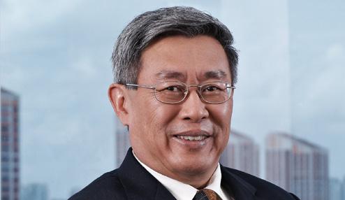 BOARD OF DIRECTORS KUA HONG PAK Deputy Chairman (Non-Executive & Non-Independent) Mr Kua Hong Pak was appointed Executive Director of SBS Transit Ltd in 2002.