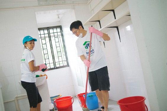 All proceeds from the event went towards the participating social enterprises. Employees of the REIT Manager also participated in Project HomeWorks, an initiative by Habitat for Humanity Singapore.