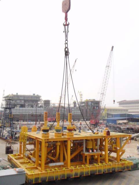 Scope: Loadout, Sailaway, offshore installation lift Manifold