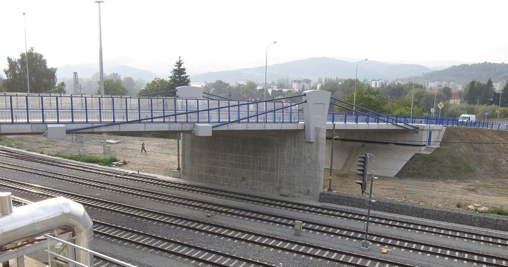 Modernizácia železničnej trate na koridore číslo V.a Nové Mesto nad Váhom Púchov (dĺžka 59 km), V roku 2015 bola ukončená a daná do prevádzky etapa číslo 6 stavby v úseku Beluša - Púchov v dĺžke 8 km.