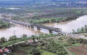 EC development policy and the implementation of the external assistance ZGP SFOR Samac Bridge before reconstruction. Samac Bridge reconstructed.