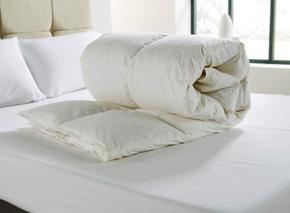 tar Highclere Our Highclere duvets are a great alternative to feather and down at an affordable price, super lightweight with a bouncy and comfortable finish.