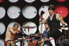 Gareth Cattermole/Getty Images LODO - JULY 007: Anthony Kiedis of the American rock band Red Hot Chili Peppers performs on stage during the Live Earth concert held at Wembley Stadium on July 7, 007,