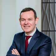 Athoy Smurfit Group Chief Executive Officer Age: 54 Natioality: Irish Athoy Smurfit has served as a Director of the Group sice 1989 ad was appoited Group Chief Executive Officer i September 2015.