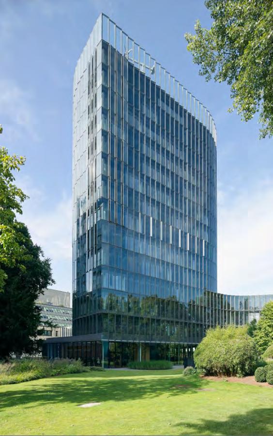 KfW IPEX-Bank - Our name speaks for itself International Export and Project Finance from KfW Name Head office Shareholders Rating Business volume Employees Focus Mission KfW IPEX-Bank GmbH Frankfurt