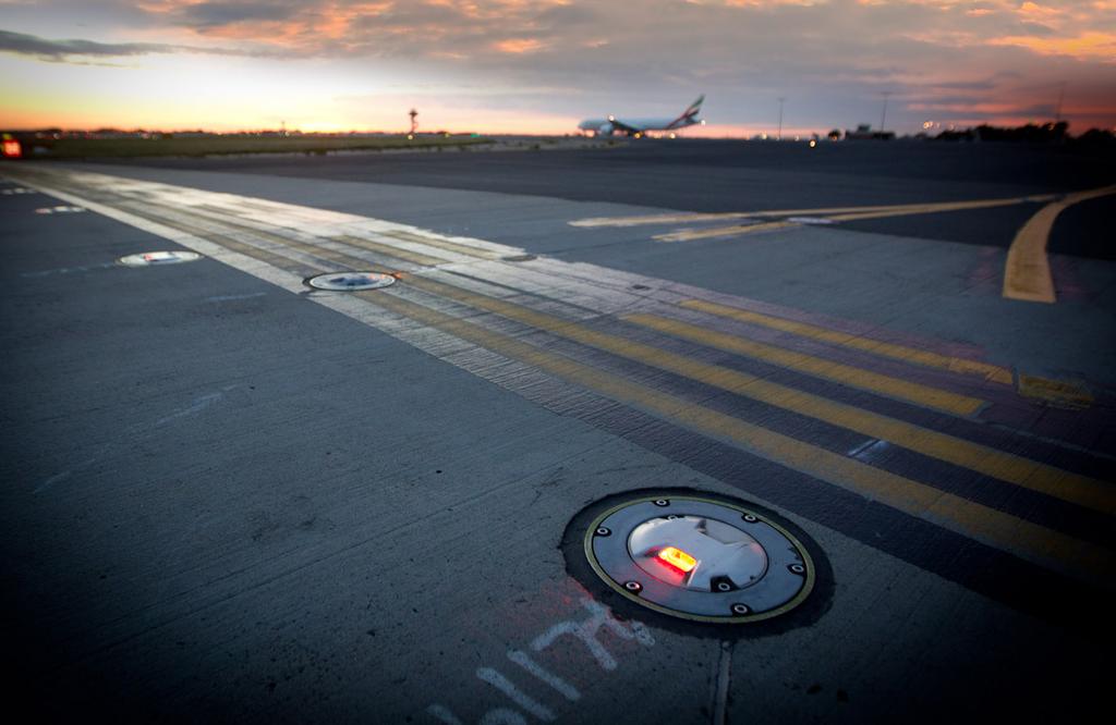LIGHTING WORKSHOP 2018 AAA LIGHTING WORKSHOP PROGRAM 22 MAY 2018 The Airfield Lighting Workshop is a unique opportunity for those involved in all aspects of Airfield Ground Lighting to network,