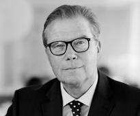 CORPORATE GOVERNANCE Corporate Governance Report Members of the Board of Directors Board members elected by the AGM 2016 Leif Johansson (first elected 2011) Chairman of the Board of Directors,