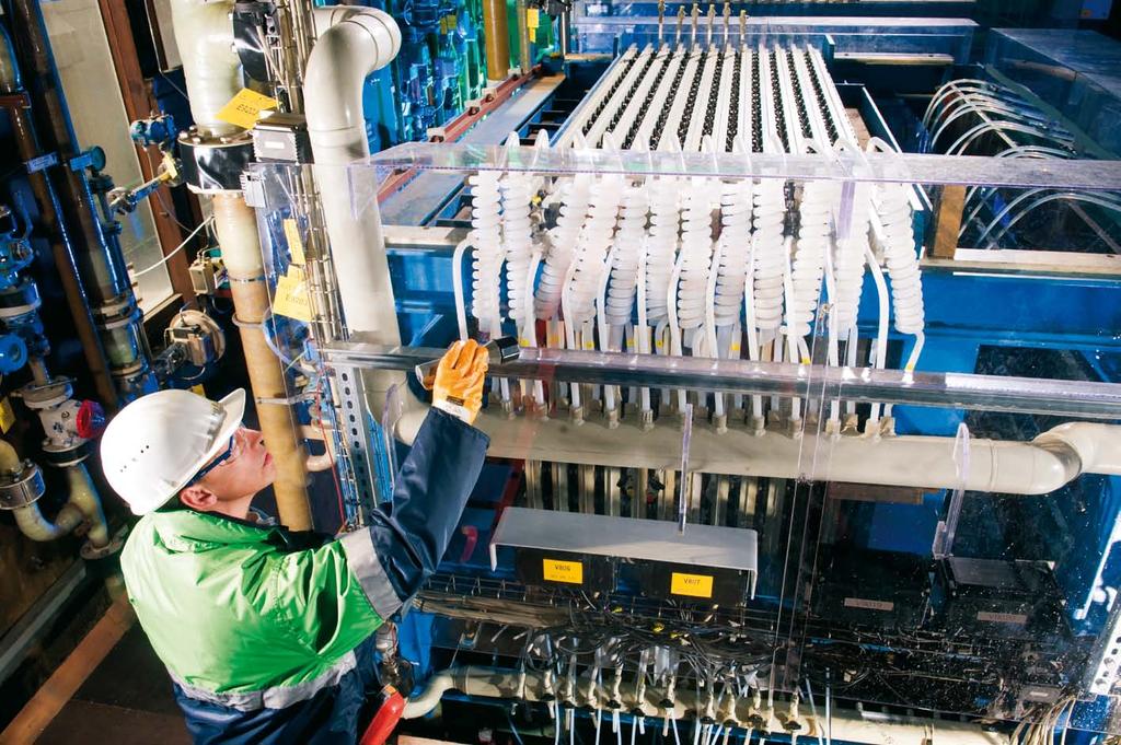 52 Q3 HIGHLIGHTS BAYER STOCKHOLDERS NEWSLETTER Focus Using oxygen-depolarized cathode technology reduces electricity consumption during the production of chlorine by 30 percent.
