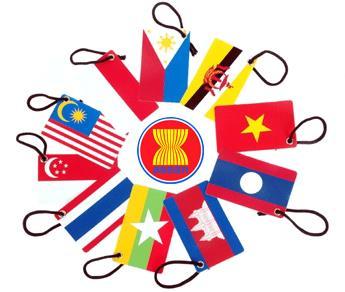 3 Background ASEAN Economic Community (AEC) Blueprint 2015 Capital can move freely Issuers are free to raise capital anywhere Investors can invest