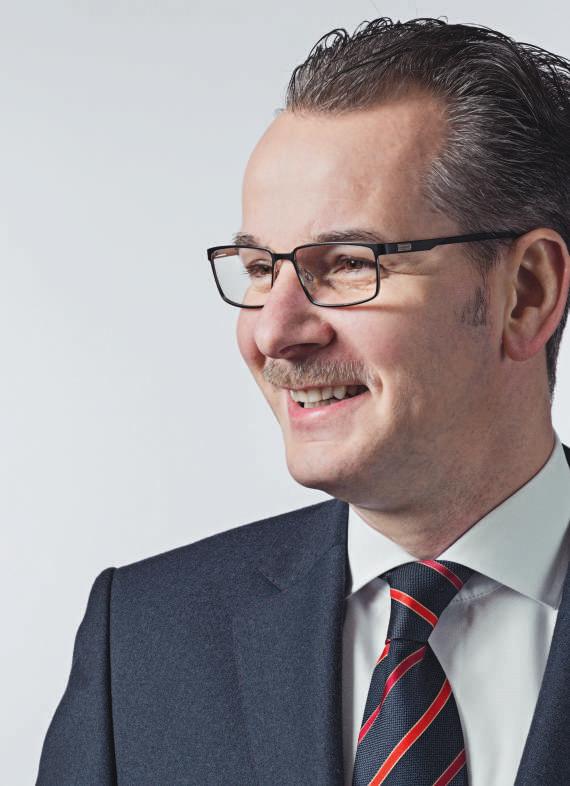 Markus Deplazes, Head of Customer Service & Non-Life Switzerland considers the integration of the employees in the new Helvetia to be a major task: As an employee of Nationale Suisse,