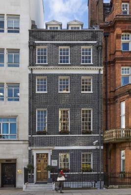 of Grade A office and retail space Commercial Property at Berkeley Square, West End Net