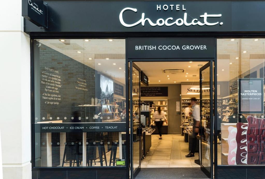 Capital investment in new stores Shop+cafe format: Full retail range with the addition of: Drinks-led cafe: Hot Chocolat, coffee and Ice Cream of the Gods Reduced capex cost per square foot without