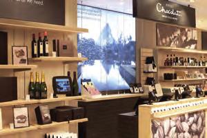24 HOTEL CHOCOLAT GROUP PLC Annual Report and Accounts STRATEGIC REPORT Our strategy 25 Our strategy We maintain a disciplined approach to capital investment to deliver improved returns and contain