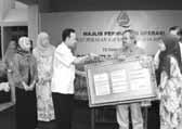 Milestones 2002 26 MAR PNHB Group s Executive Chairman, YBhg Tan Sri Rozali Ismail was awarded the Asia Water Management Excellence Award 2002 under the Individual Award Category.