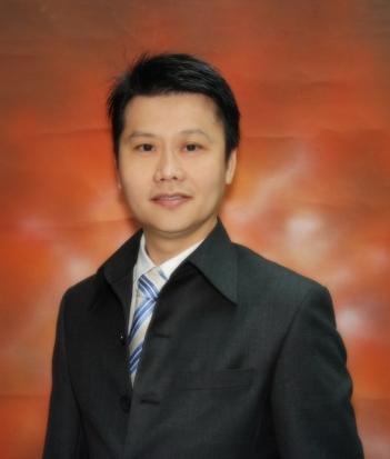 He has more than 28 years of experience in the industries such as plumbing, timber logging, construction and housing development. He is the brother to Pang Fok Seng and Datin Pang Nyuk Yin.