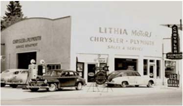 LITHIA AT A GLANCE HIGHLIGHTS HISTORY One of the largest auto retailers in the U.S. (#3 by adj.