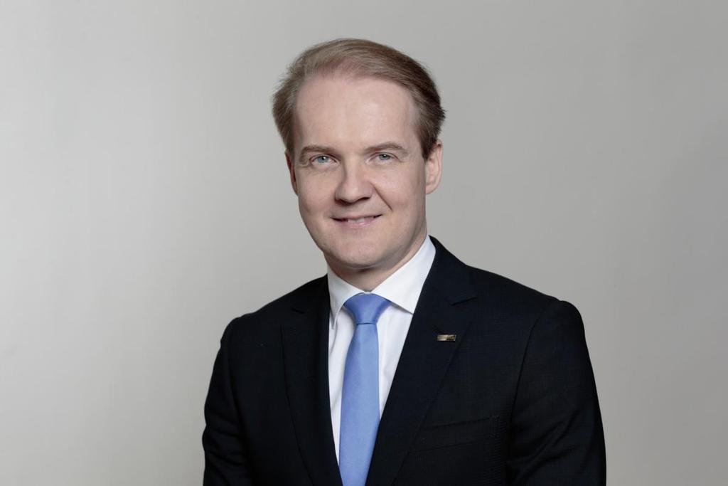 1 Overview New board member Andreas Schick becomes new COO as of April 1st Decisions Supervisory Board, 2nd March Andreas Schick becomes Member of the Board of Managing Directors of Schaeffler AG,