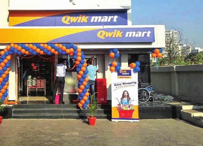 Integrated Annual Report 2017 18 Management s Discussion and Analysis 81 Qwik Mart convenience store co-located with petro outlet Jio point: Serving untapped market Petro Retail Reliance is a leading