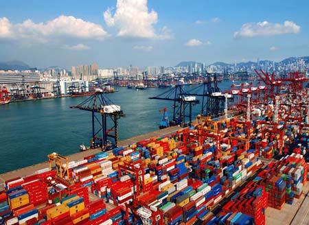 World-class Maritime Infrastructure Port of Hong Kong World s 5 th largest Connects 510 global destinations 40+ countries along