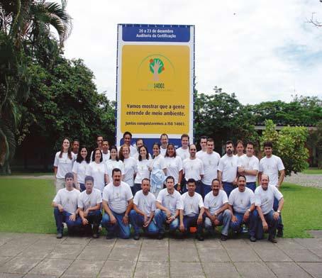 62 63 education FOR THE environment ISO 14001 mobilizes employees The Gerdau Group has a priority goal in environmental management: to obtain the ISO 14001 certification for its 26 steel mills.