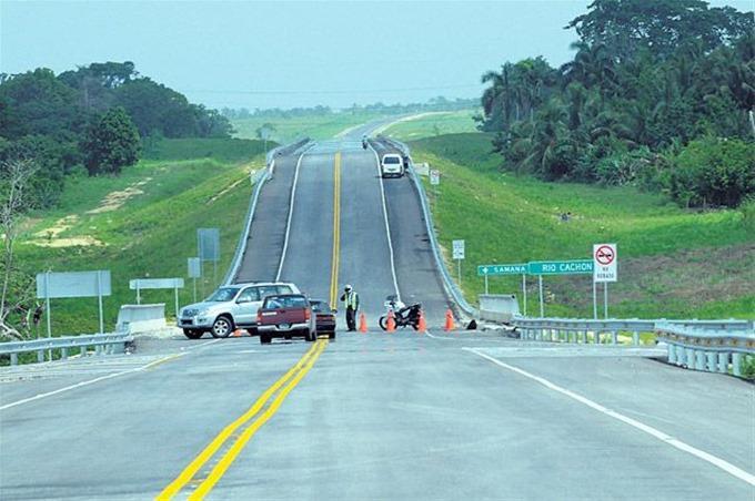 Project with financing from institutional investors Carreterra Samara Toll Road (Dominican Republic) Existing infrastructure asset refinanced with lower cost bond