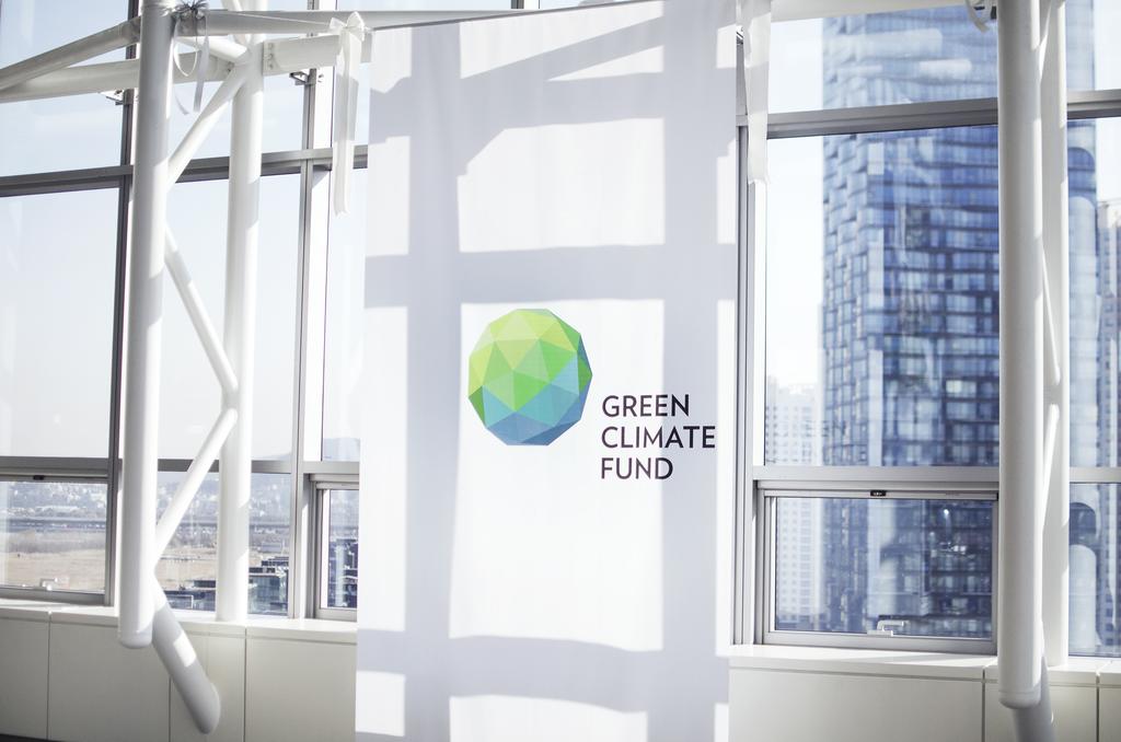About the Fund NAME GREEN CLIMATE FUND TYPE Financial Mechanism of the Convention - UNFCCC ESTABLISHED 11 December 2010 in Cancun, Mexico STAKEHOLDERS 194 Countries Signatories to the UNFCCC