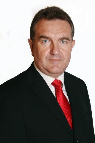 Volker Bromund was working 18 years in various positions for Deutsche Bank AG.