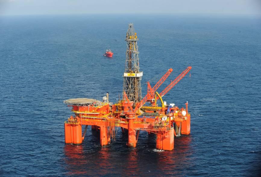 Midwater - Norway / United Kingdom Bredford Dolphin Continued under the drilling contract with Lundin Norway AS, estimated to be completed end of January 2014 A new eight well