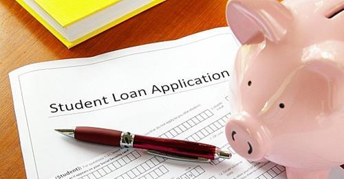 Private Education Loans Questions to ask when borrowing a private education loan: How much can I borrow?