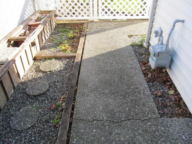 Inventory Appendix Comp #: 103 Concrete/Curb - Repair/Replace Quantity: Extensive square feet Funded?