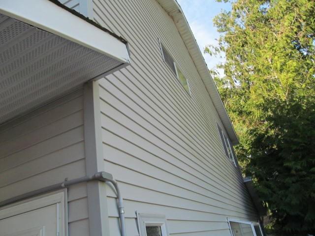 Comp #: 810 Vinyl Siding - Replace Quantity: Approx 32,000 GSF Funded?