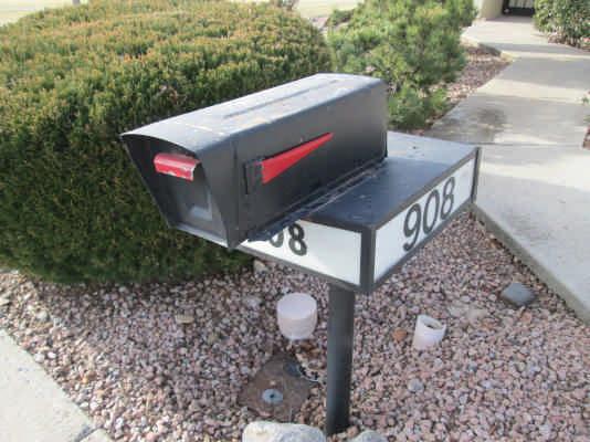 Client: 9621A Country Club Townhomes: Common Area Comp # : 403 Mailboxes - Replace (A) Location : Unit front yards History : Original from the 1980's.