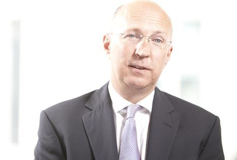 David Roberts Head of Fixed Income We invest across the full spectrum of credit, high-yield, strategic bonds, government securities, index-linked, absolute return and specialist ethical investments.