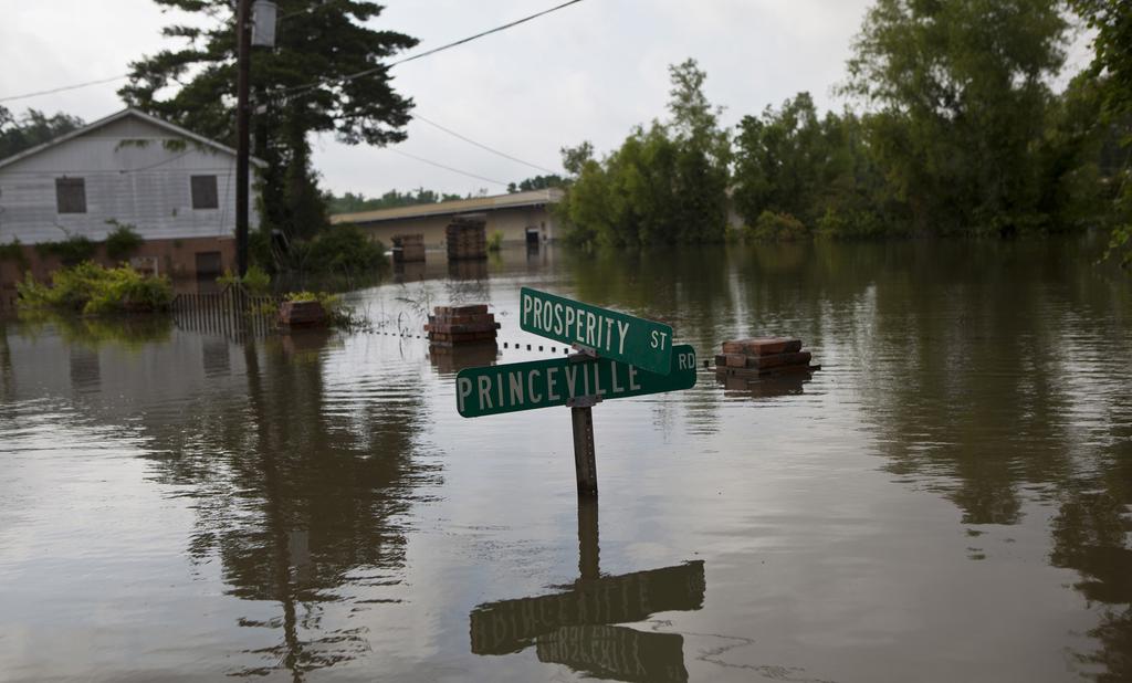 THE COMMUNITY RATING SYSTEM Nearly 21,000 communities across the United States participate in FEMA s National Flood Insurance Program (NFIP), which aims to reduce the impacts of flooding on American
