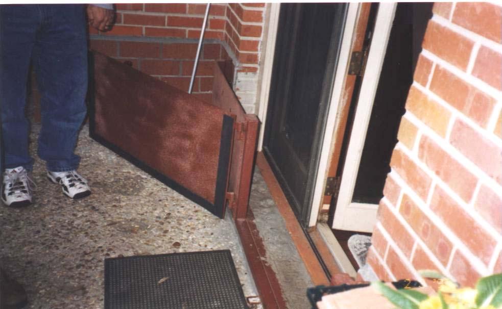 Chapter 7 - Dry Floodproofing Figure 7-5. Small patio gate (Source: W.A. Wilson Consulting Services) 7.1.