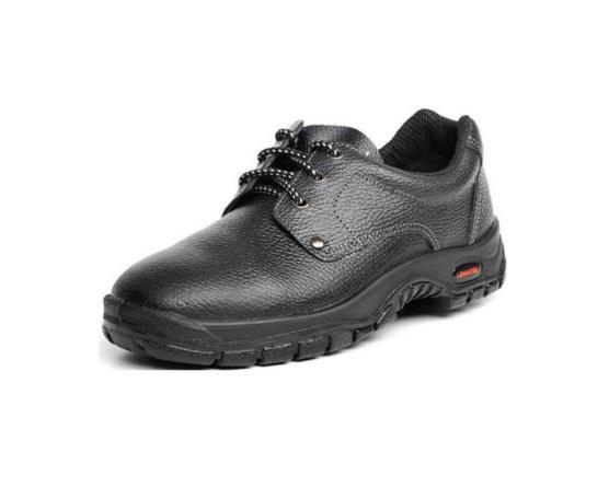 SPECIFICATIONS FOR SAFETY SHOES Style no. 8102- Safety shoe black: Slip resistant sole, penetration resistant and water resistant upper. Steel Toe Cap. Oil and Acid Resistant. Double Density PU Sole.