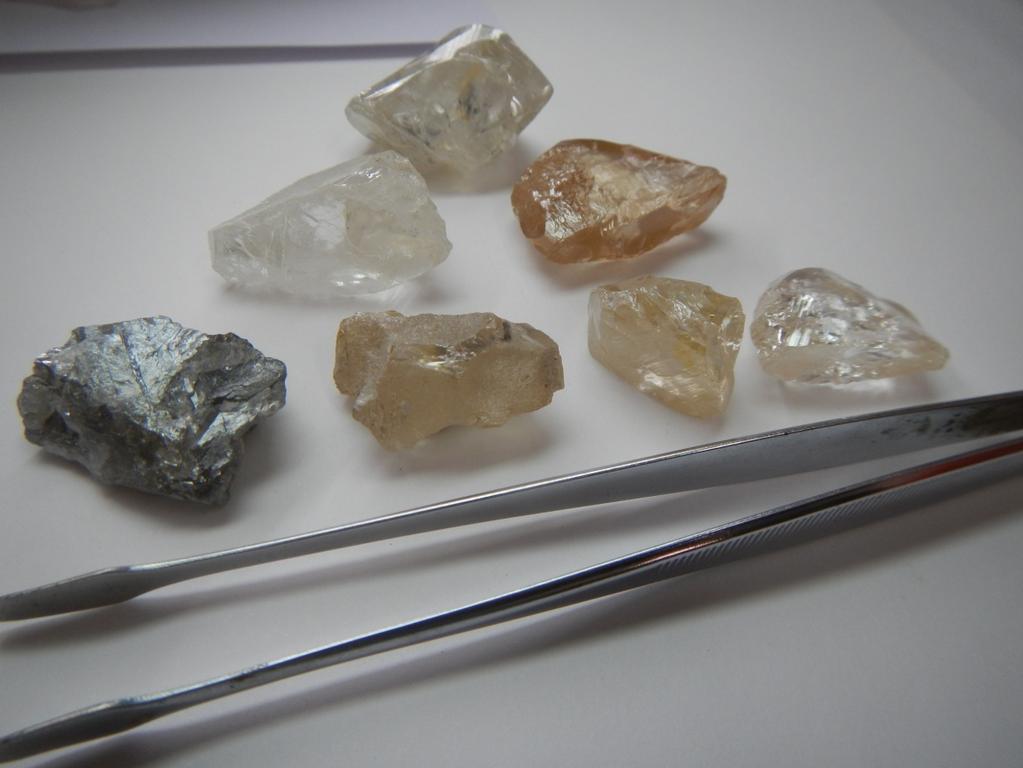 Selection of Lulo special diamonds from record July production including 66 carats, 49 carats, 45 carats, 34 carats, 33 carats, 32 carats and 31 carats Exploration Update Kimberlite Exploration At