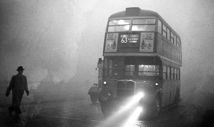 However, in December 1952, an anticyclone created an inversion trapping the pollution and blanketing the capital for the next five days.
