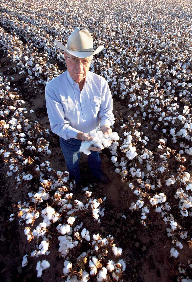 64 Bayer CropScience FiberMax helps cotton growers Seed for better harvests Cotton farmer Jerry Mimms from Lubbock, Texas, doesn t know either Dr. Stephan Soyka or Dr.