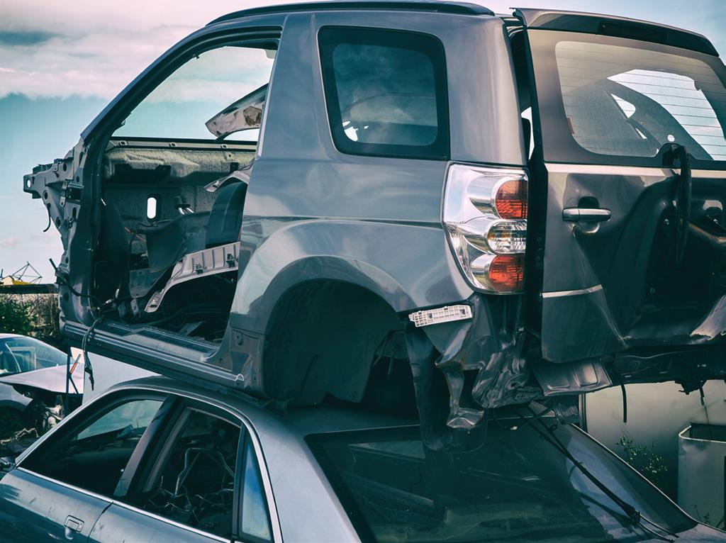 Note: If your insurance company determines that a damaged car cannot be rebuilt, then all of the documents must be mailed to the SCDMV salvage titles department. What is a salvaged car?