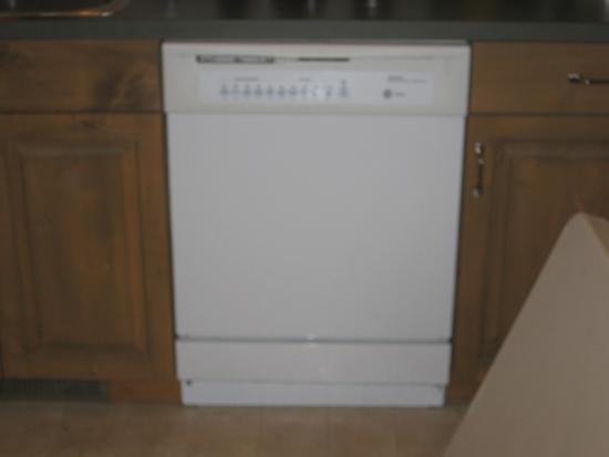 Component Listing Included Components 00030-27000 - Appliances 240 - Dishwasher Useful Life 15 GE Triton Profile Quantity 1 Unit of Measure Items This is to replace