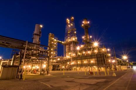 Refining Business is Key to Capturing Full Value from Heavy Oil and Oil Sands Assets 21 Lima Refinery Throughput design capacity 160,000 bbls/day Reconfiguration Engineering completed to