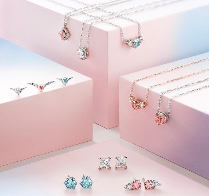 DE BEERS: THE WORLD S LEADING DIAMOND BUSINESS Best-in-class business Consumer focused product Lightbox EBITDA mining margin 1 Global demand ~55% Rest of world India Gulf USA China Trading business